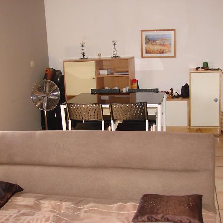 25 Fm 2 D Apartment Coursan Exterior foto